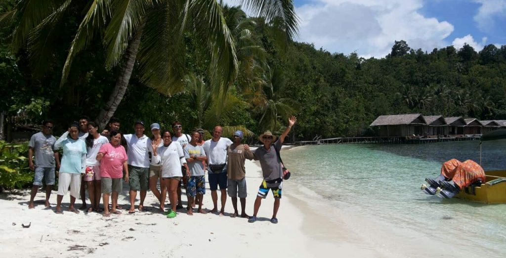 Unique Life Raja Ampat Community
