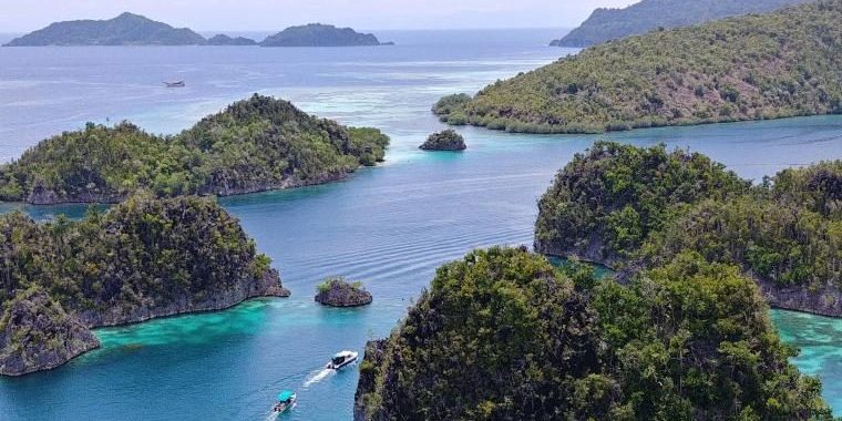 Enchanted Piaynemo Enchantment and Raja Ampat Sea - A Review from Our Visitors